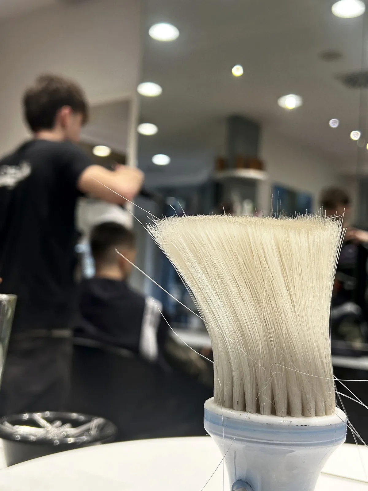 Taglio capelli nel salone Marzio Staff a Bologna