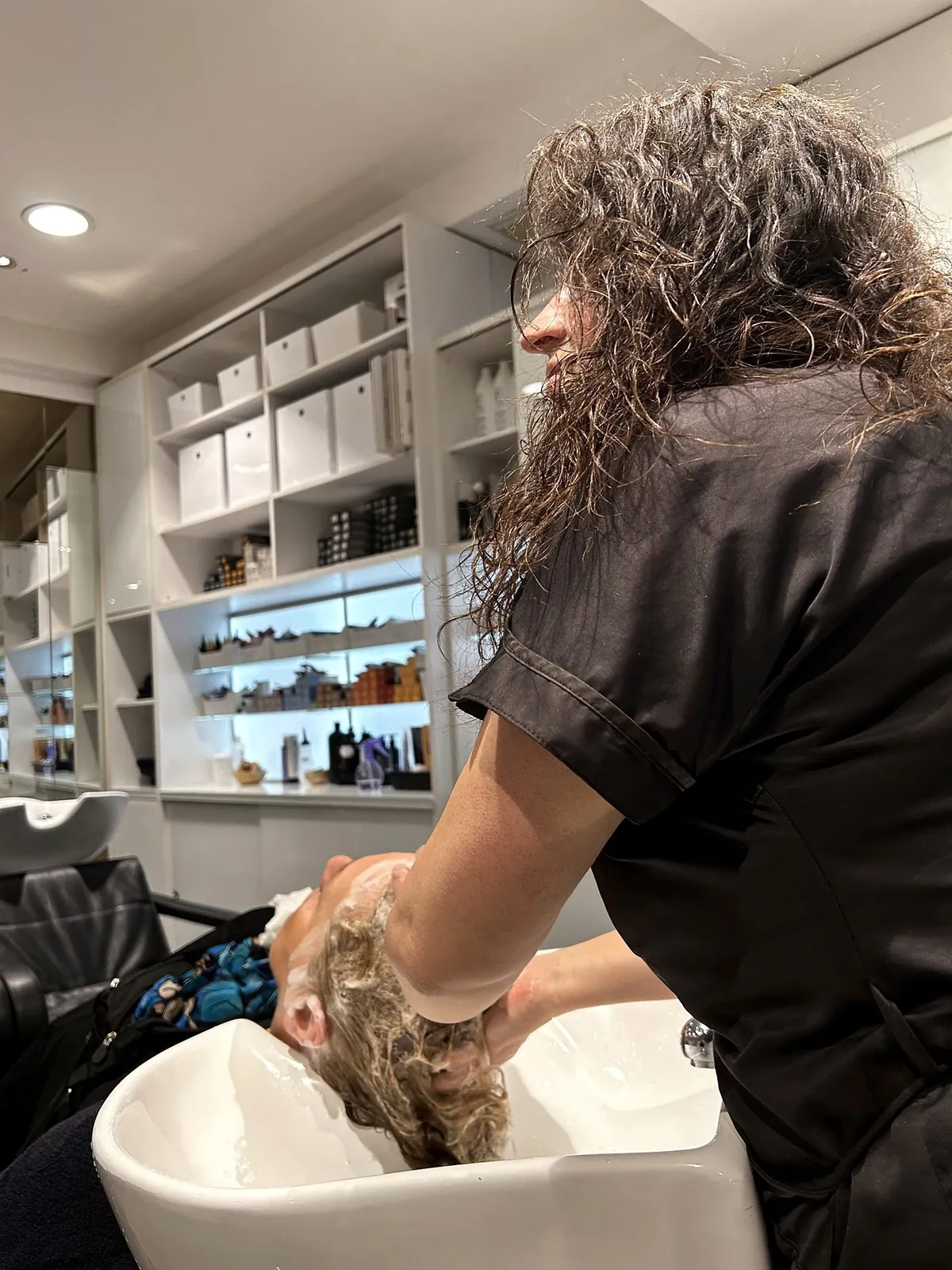 Trattamento per capelli nel salone Marzio Staff a Bologna